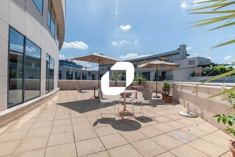 En plein coeur d'Issy les Moulineaux et à proximi