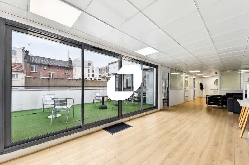 IMMPROVE vous propose, 144m² de bureaux avec terr
