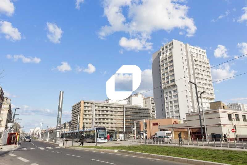 En plein coeur du centre-ville de Choisy-le-Roi, 