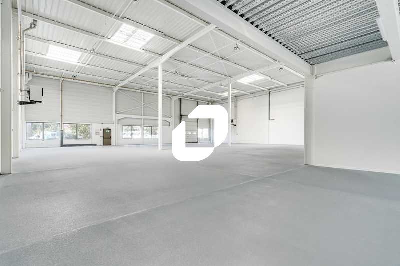 Situé au Blanc-Mesnil, à proximité des aéroport R