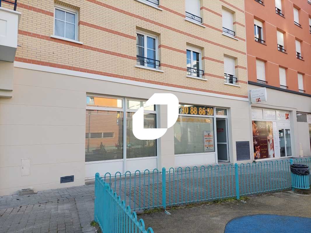 IMMPROVE vous propose un local commercial de 110 