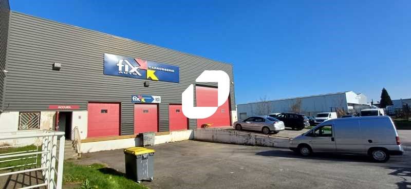 Au sein de la Zone d'activités de la Couronnes de