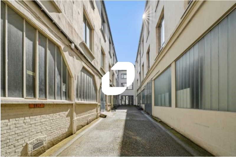 IMMPROVE vous propose 277m² de locaux en rez-de-c