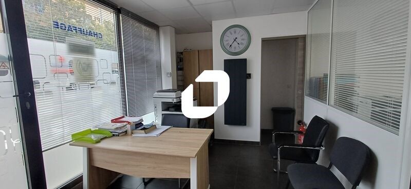 IMMPROVE vous propose un local commercial d'angle