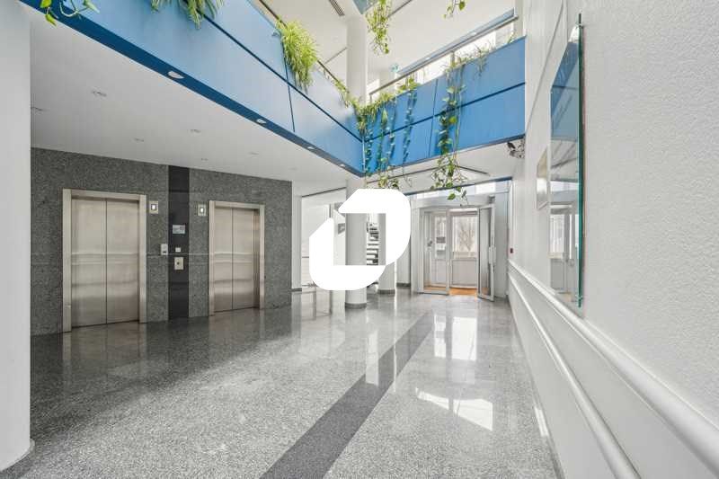 Situé à Villepinte (93) au coeur du parc d'affair