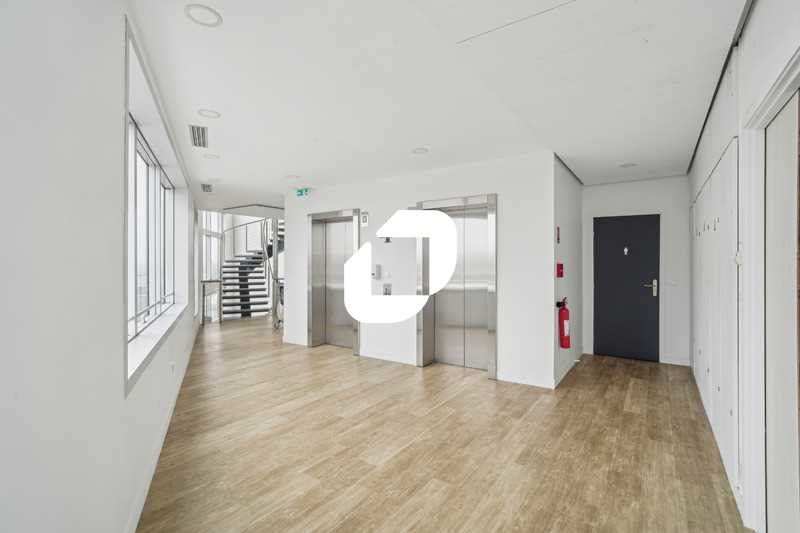 Situé à Villepinte (93) au coeur du parc d'affair