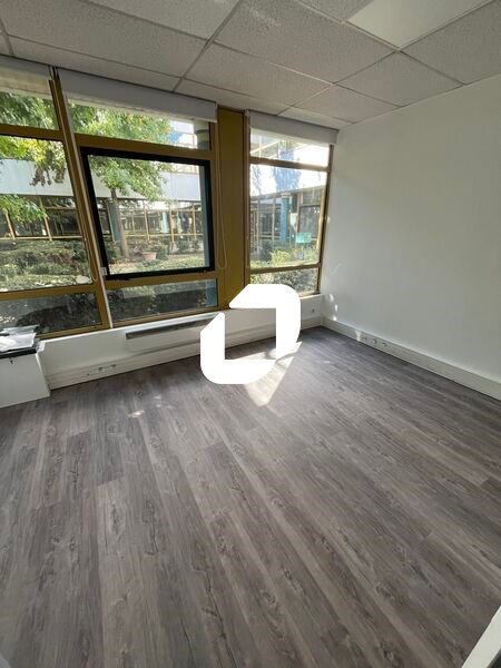 Idéalement situé à Villepinte (93) à proximité im