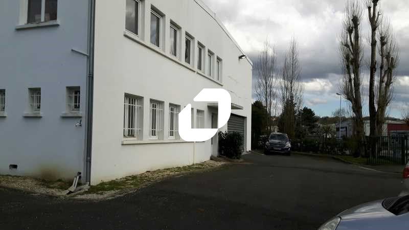 A proximité de l'A104, ZA de Lagny sur Marne, Imm