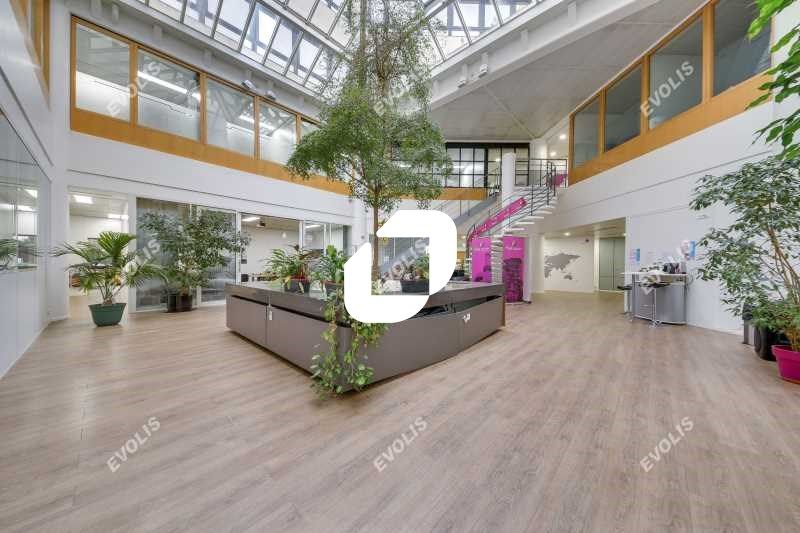 Immprove vous propose à la location des plateaux 