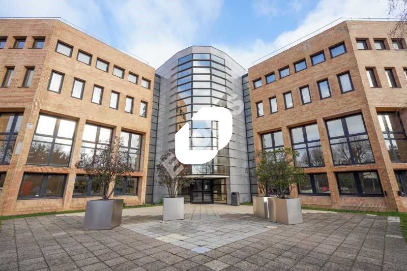 Immprove vous propose à la location des plateaux 