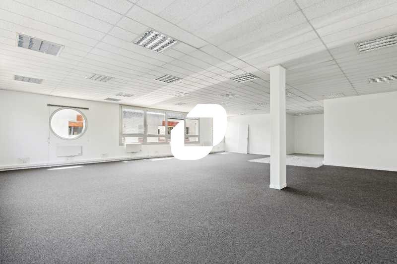 Situés au coeur d'un parc d'activités dynamique, 