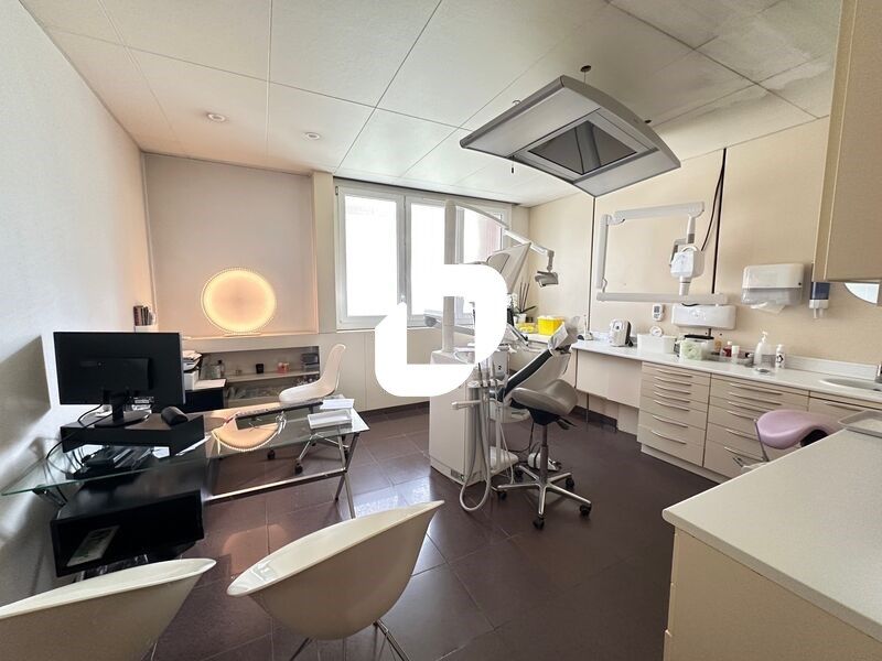 Immprove vous propose à l'achat 167 m² environ de