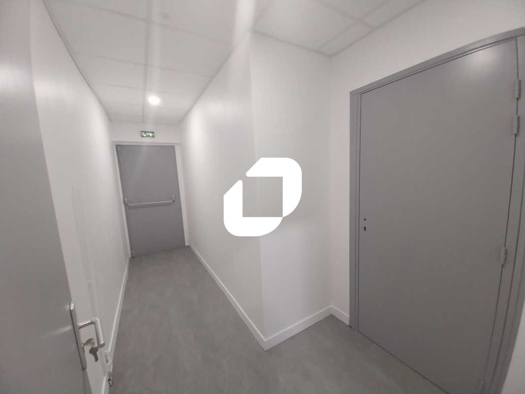 Situé à MAGNY EN VEXIN, IMMPROVE vous propose deu