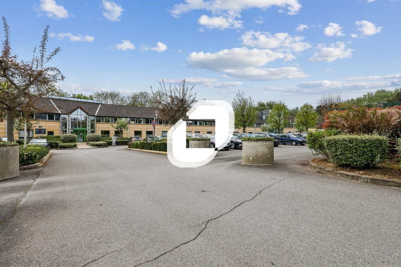 Situé à Champs sur Marne, à proximité immédiate d