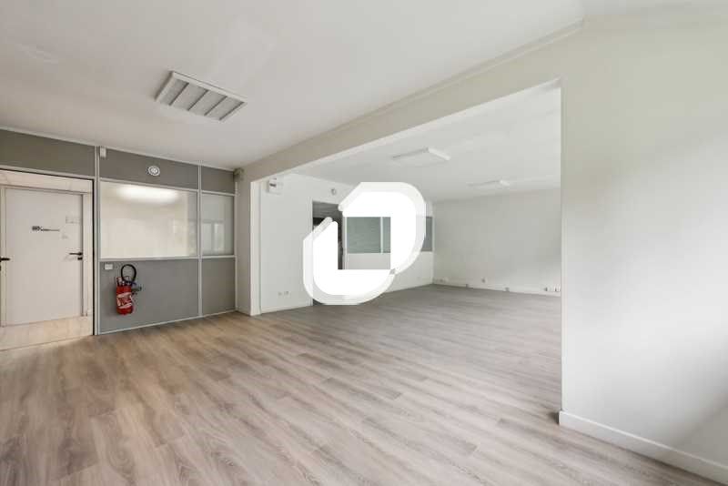 Situé à Champs sur Marne, à proximité immédiate d