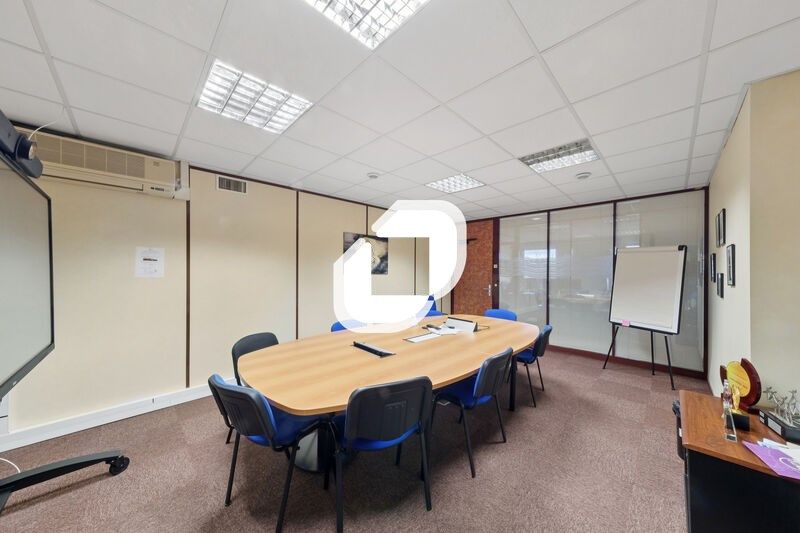 IMMPROVE vous propose à la vente des bureaux de 1