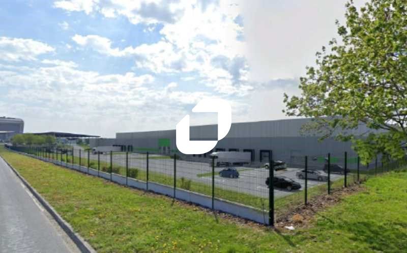 Immprove vous propose à la location, un entrepôt 