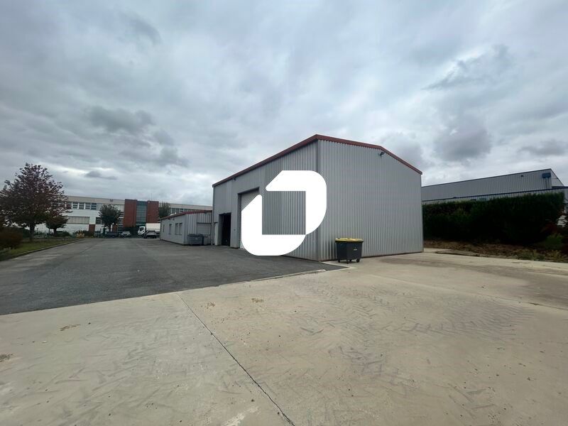 IMMPROVE vous propose à la vente un Terrain de 3 