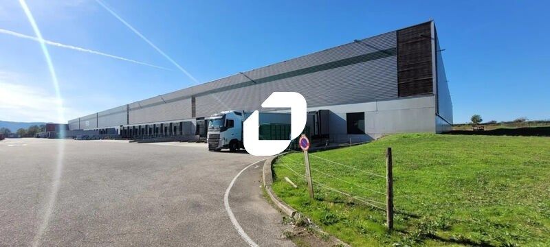 Implanté dans une zone stratégique à 1 h de Lyon,