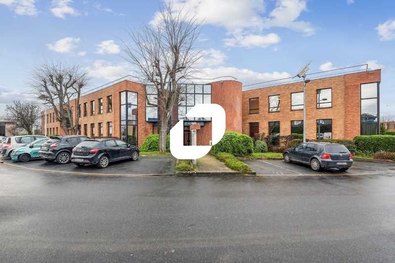 Idéalement implanté à Massy, à proximité immédiat