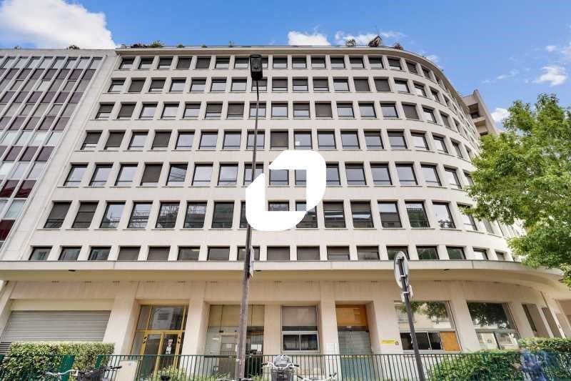 A proximité de la Bibliothèque François Mitterran