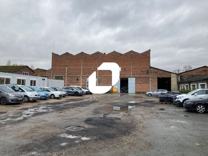 A 11 km de la sortie de L'A1 Senlis, Immprove vo