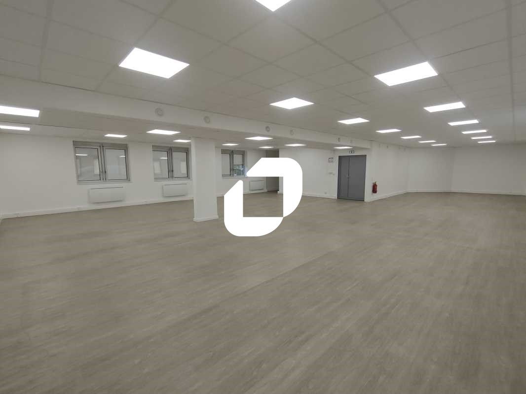 Dans un immeuble de bon standing, à proximité de 