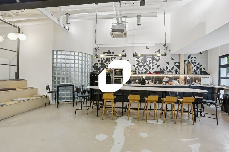 Rare ! Bâtiment indépendant en coeur de ville, à