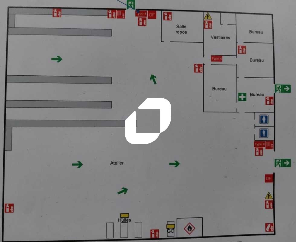 Location entrepots 750 m² non divisibles