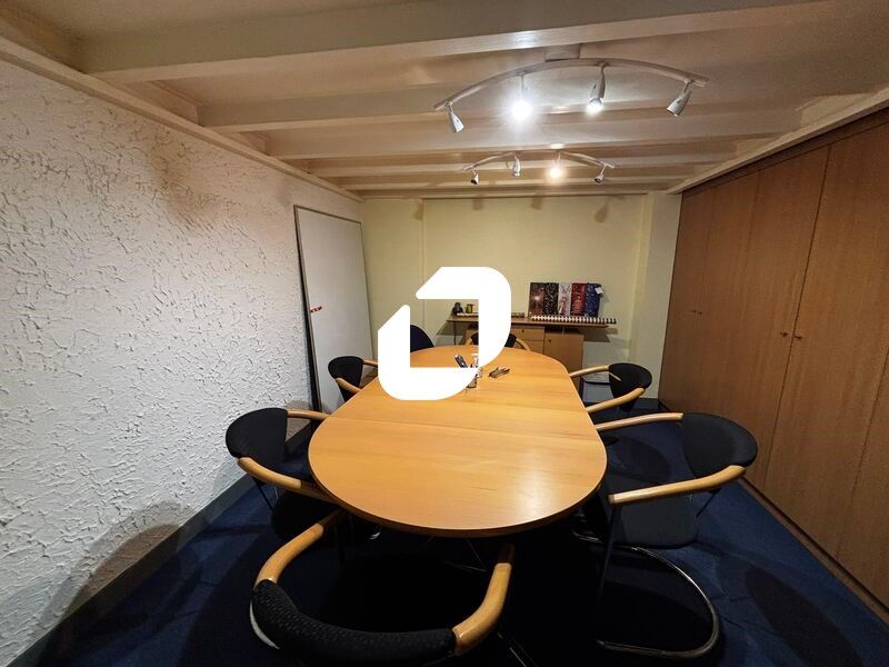 IMMPROVE vous propose une surface de 160 m² de bu