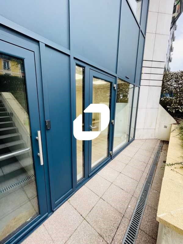 À proximité des "Passages" des grands axes routie