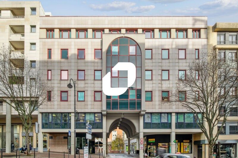 Immprove vous propose à la vente des bureaux lumi