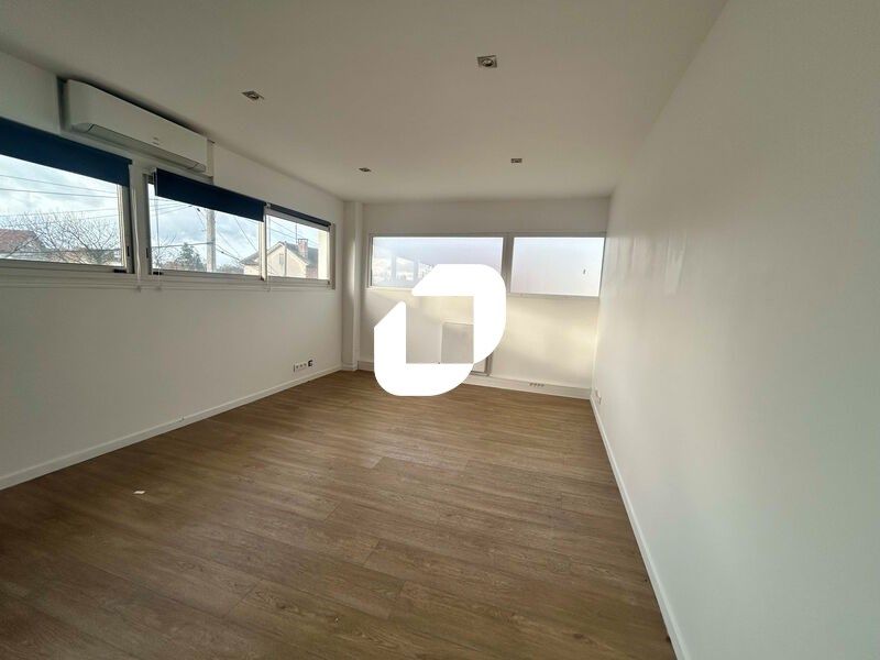 IMMPROVE vous propose à Gonesse un local tertiair