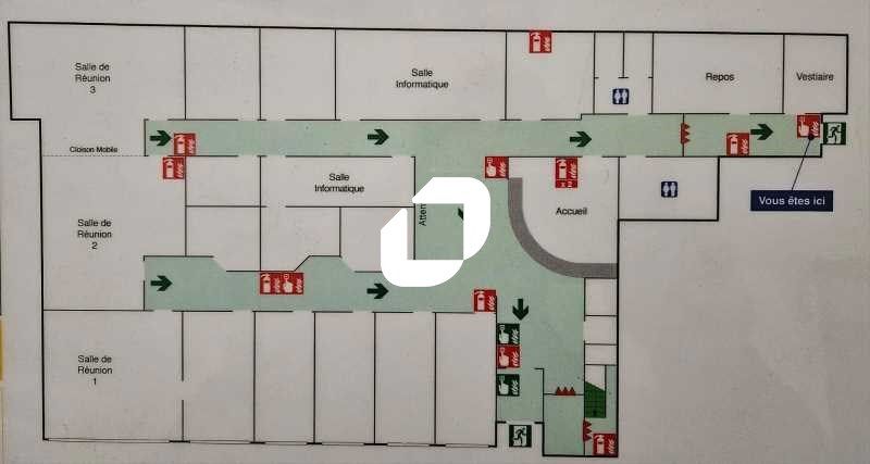 Location locaux commerciaux 561 m² non divisibles