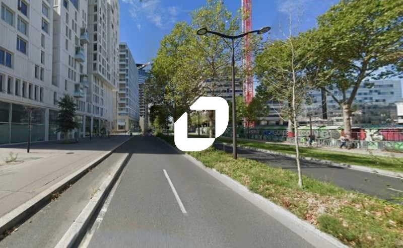 Immprove vous propose une cellule de 133,50m² don