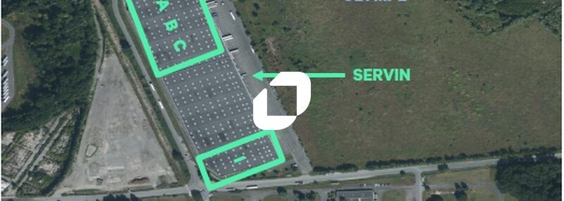 Au sein d'un parc logistique proche de l'autorout