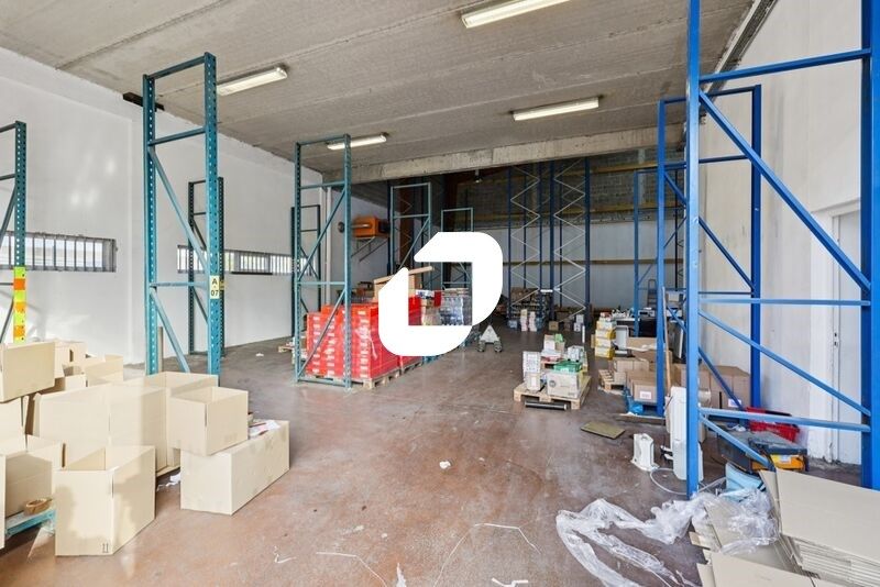 Idéalement situé à proximité directe de la Nation