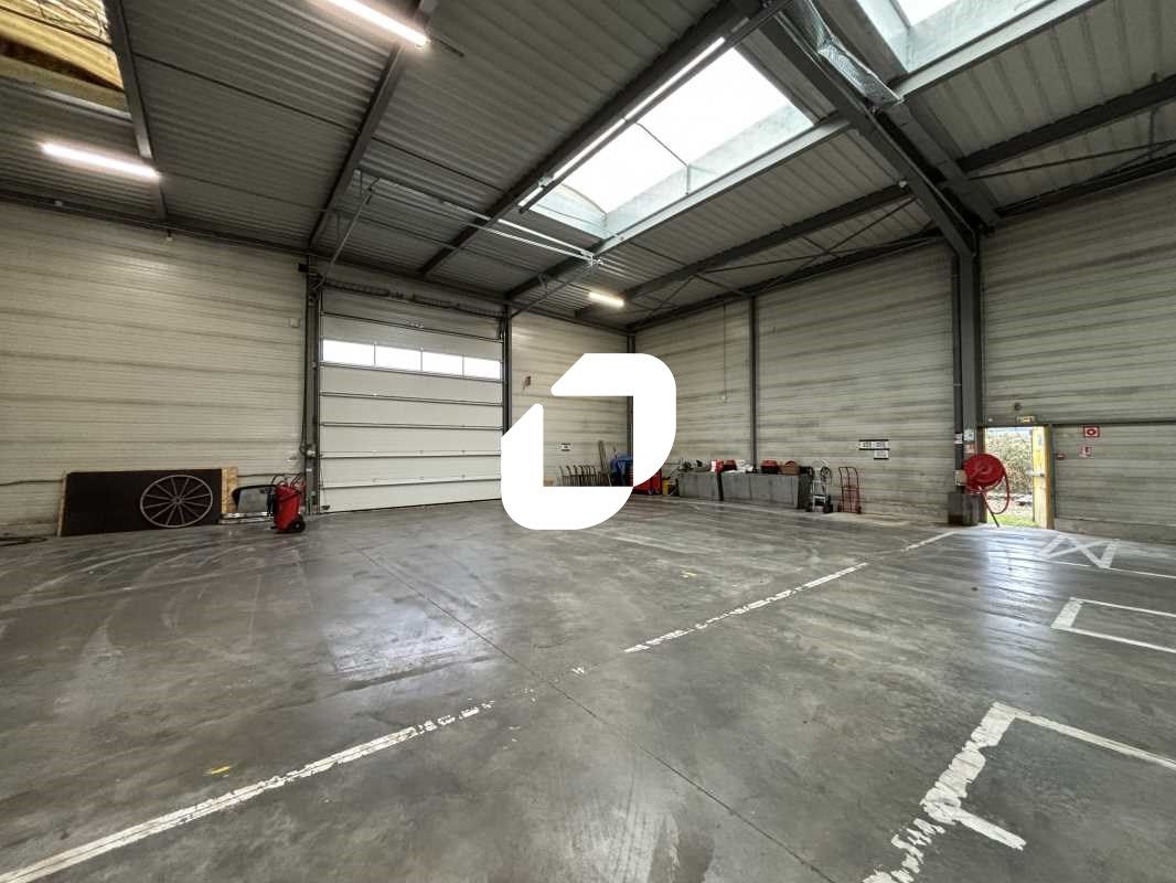 À Egly, à proximité de la N20 et de la Francilien