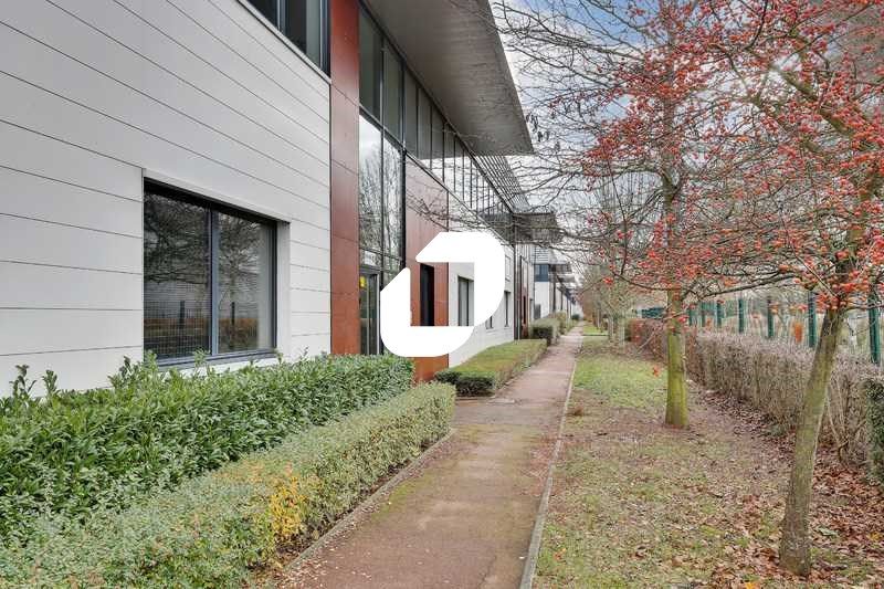 À la recherche d'un espace commercial idéal à Lis