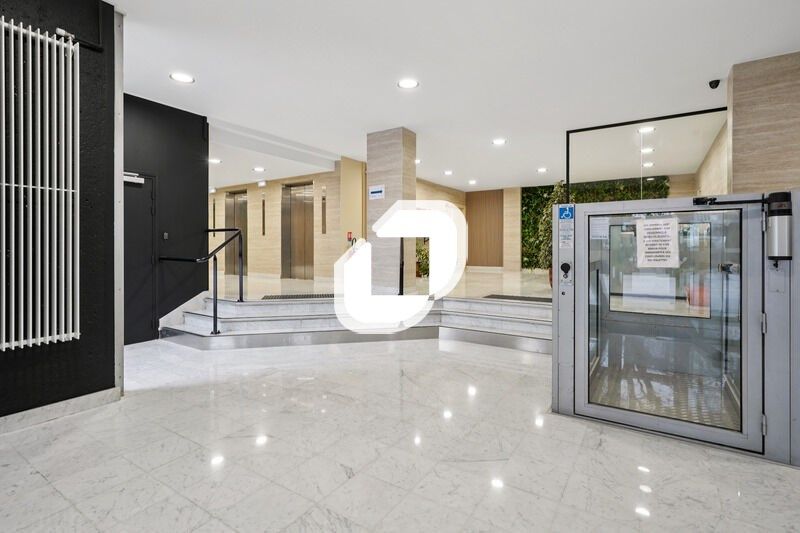 Situés à Maisons-Alfort, à proximité immédiate du