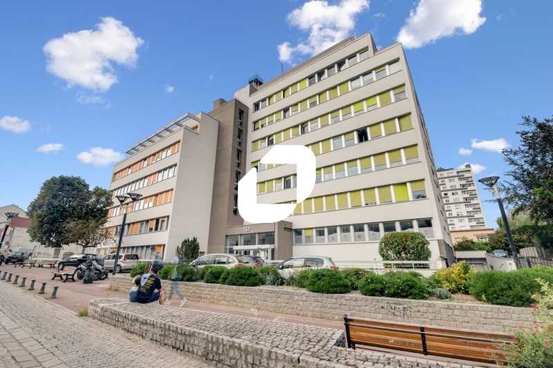 Immprove, vous propose dans un immeuble de bureau