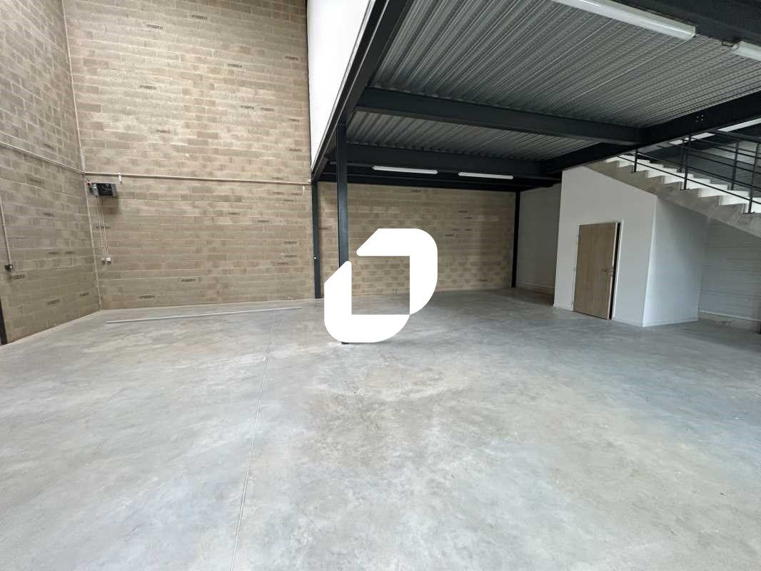 Situé idéalement à proximité immédiate de l'autor