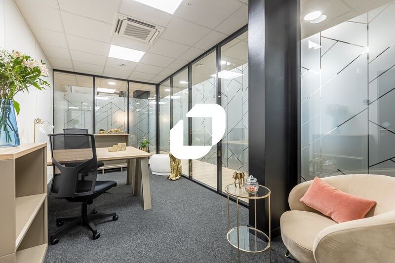 Situé à Elancourt au coeur de la zone d'activité 