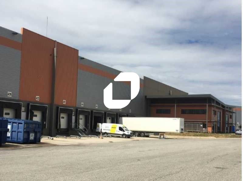 Idéalement situé au coeur de la zone écopôle du M