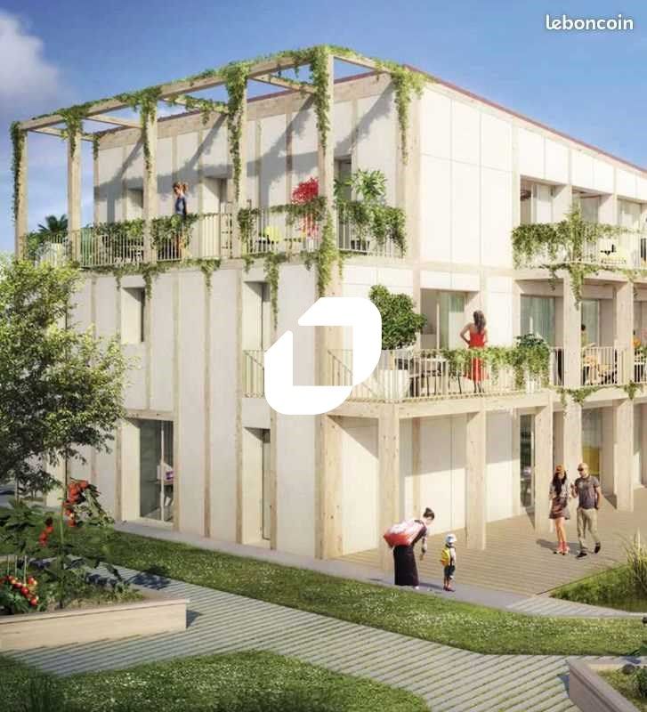 A proximité immédiate du métro et des axes routie