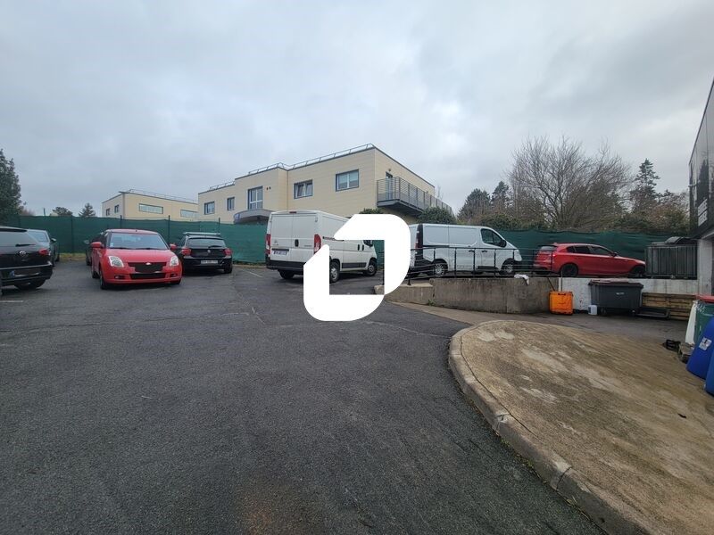 Situé sur la commune de Champlan, à proximité imm