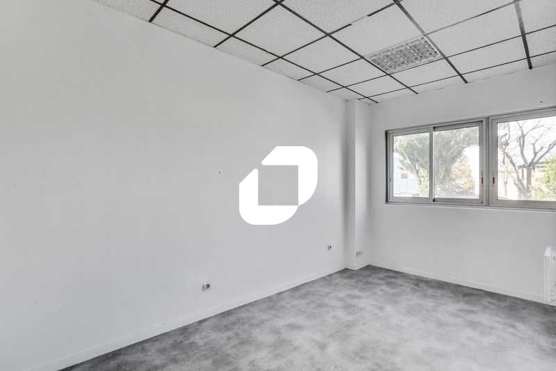 Idéalement situés à Ormoy, à proximité de l'autor