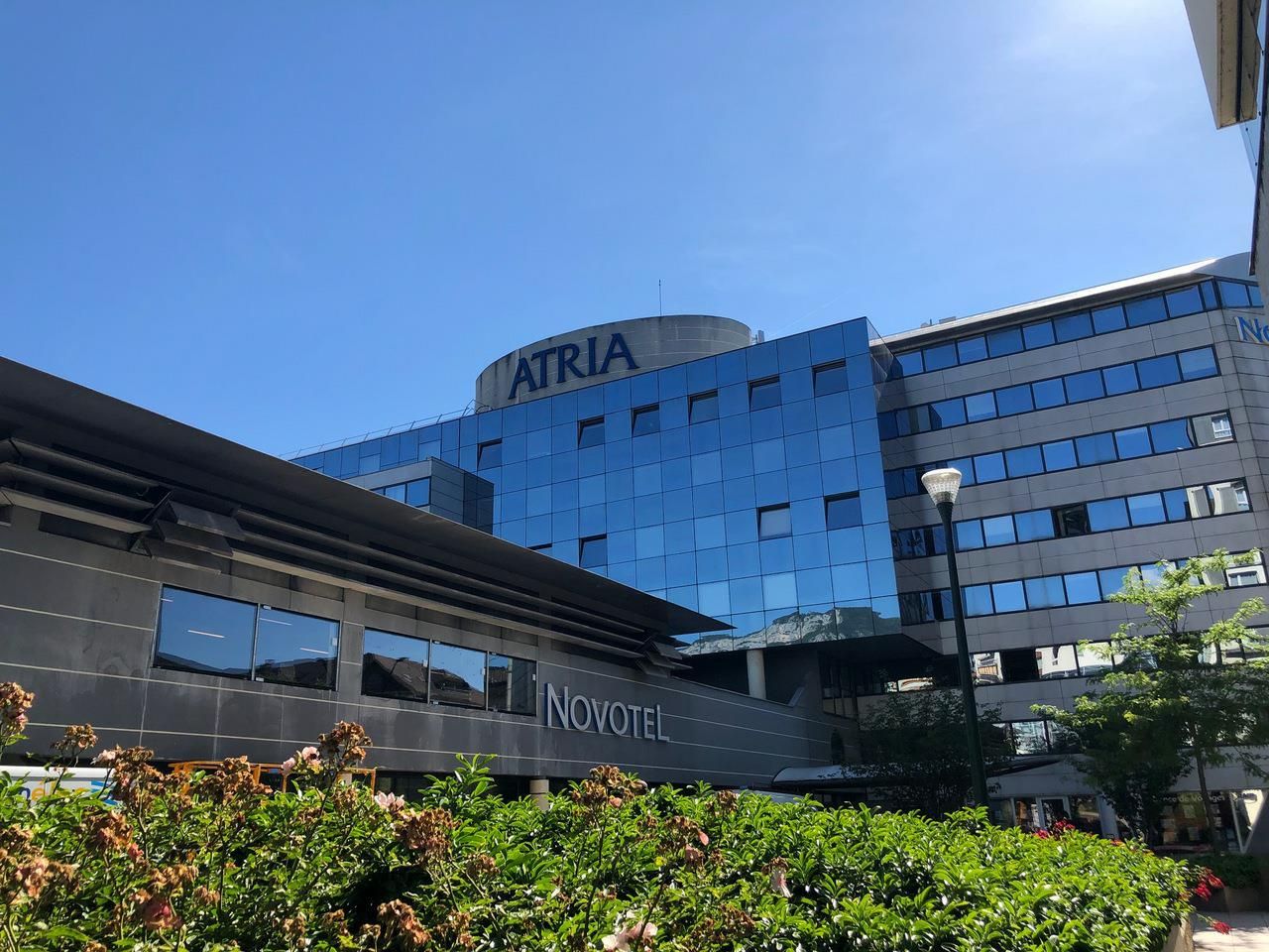 Location Bureaux 688.28 m² divisibles 74000 Annecy