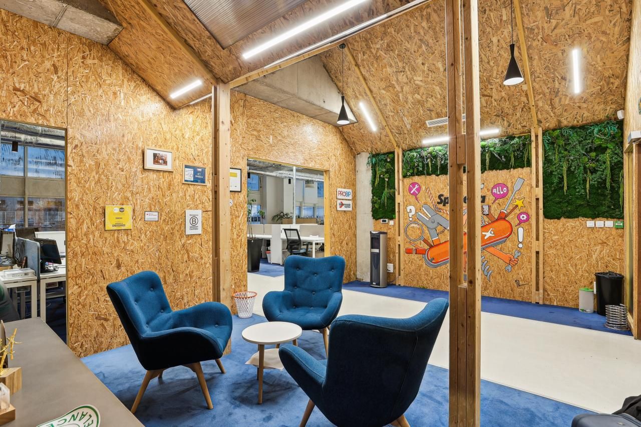 879 m² pour ce bureaux en vente à Montreuil