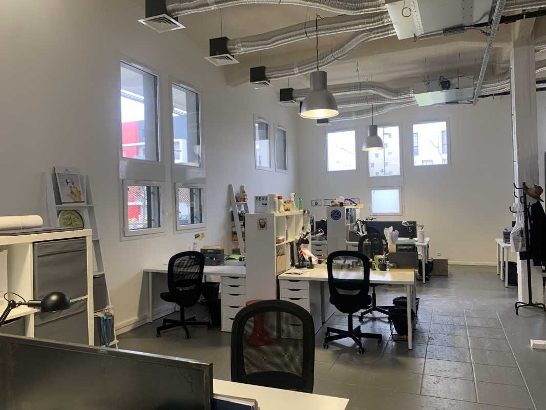 À BÈGLES, au pied du Tram Terres Neuves, FAIR-RE